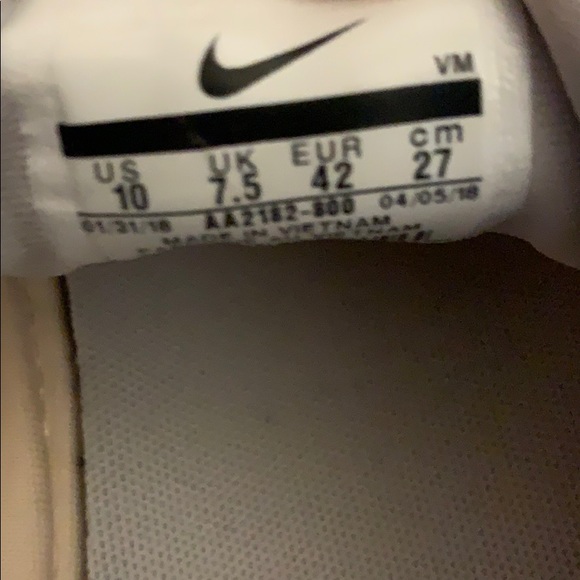 Nike Shoes - Picture 3 of 3